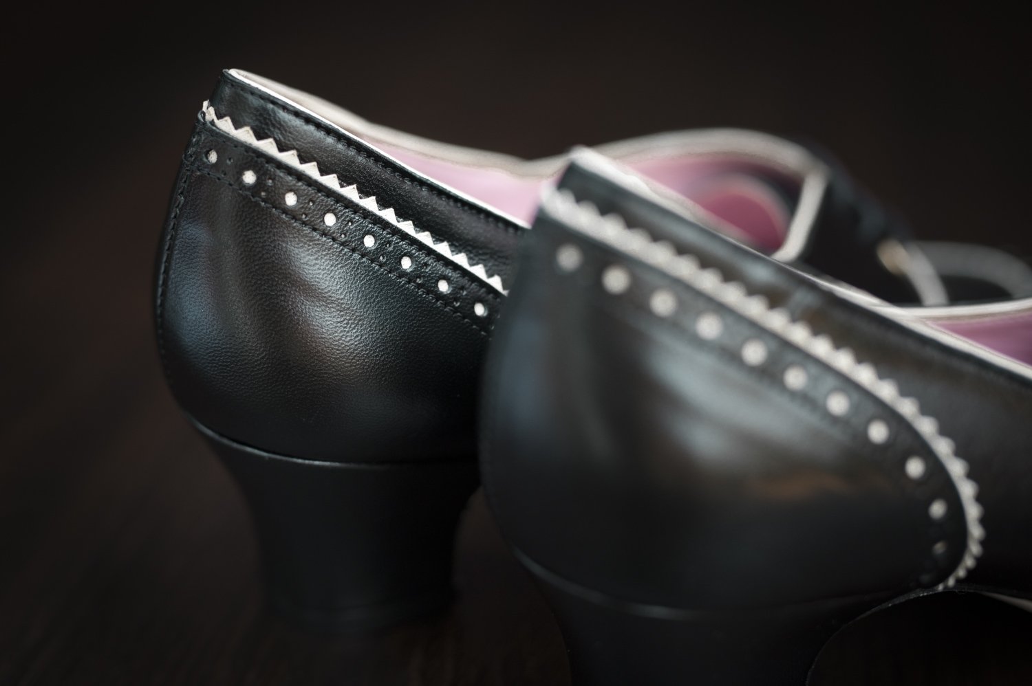 JITTERDOLL Black – Bild 6