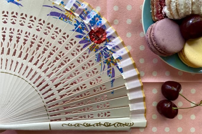 Hand-Fan "GARDENIAS" White