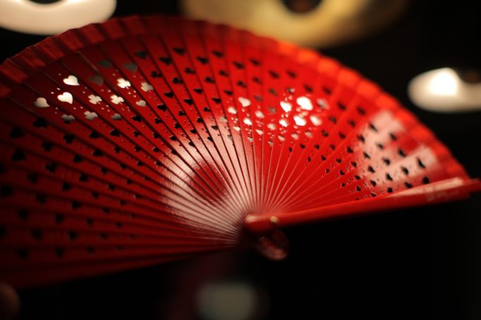 Wooden Hand-Fan "Luck" Red 1
