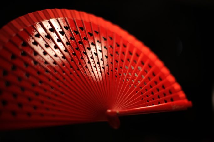Wooden Hand-Fan "Luck" Red 3