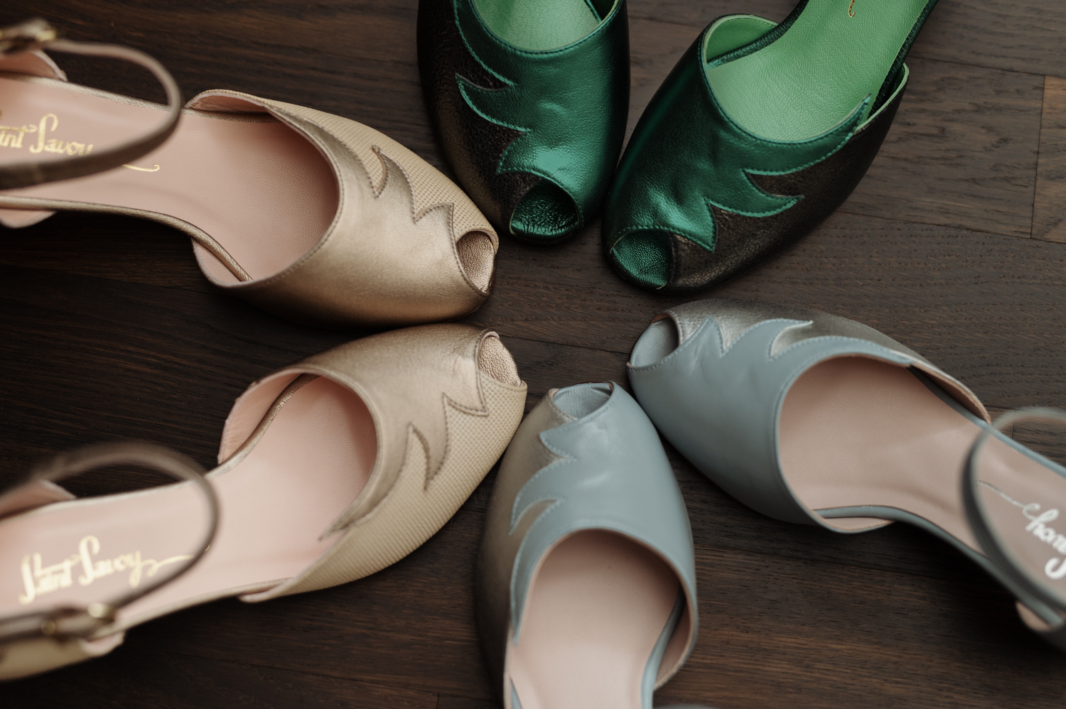 Mid heel, comfortable fit, soft leather shoes, Retro style made in Europe, worldwide shipping