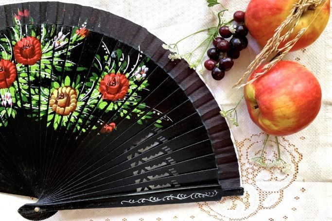 Hand-Fan "GARDENIAS" Black Silver