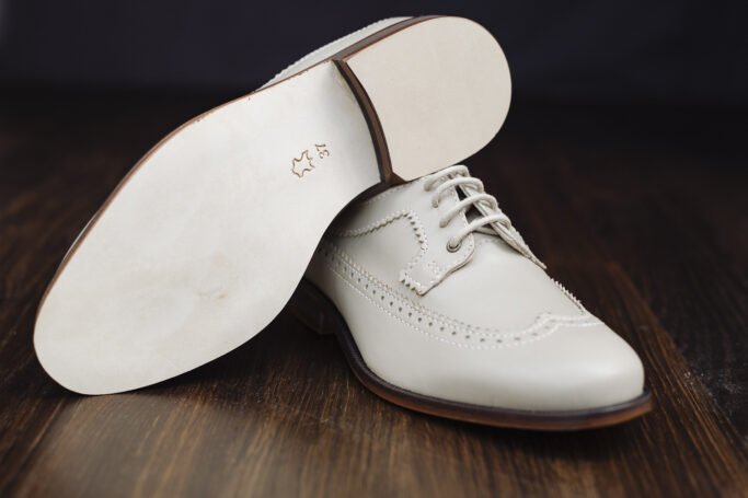 The Whip Dune Vintage Shoe Unisex