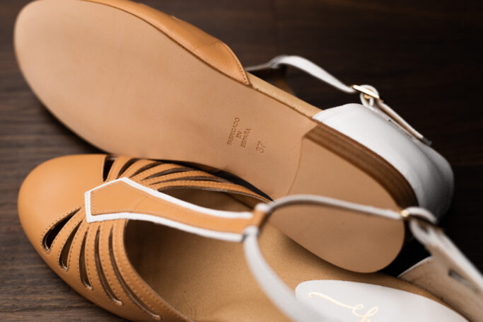 Retro flat shoe for ladies