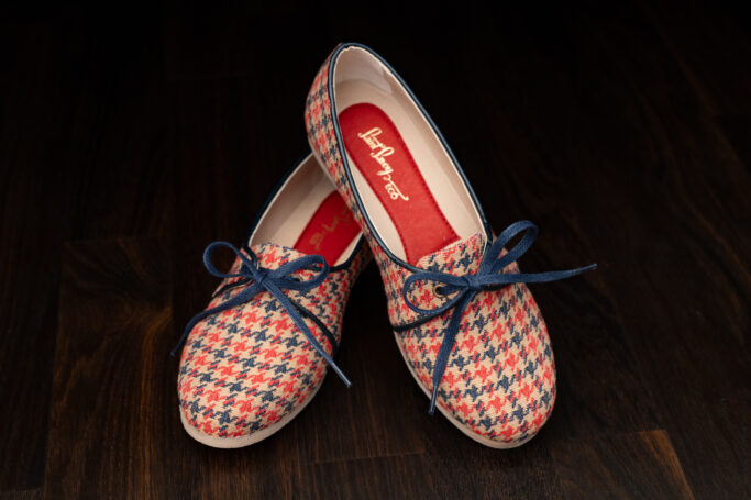 Textile, mesh, vegan with natural rubber sole, hand made in Europe