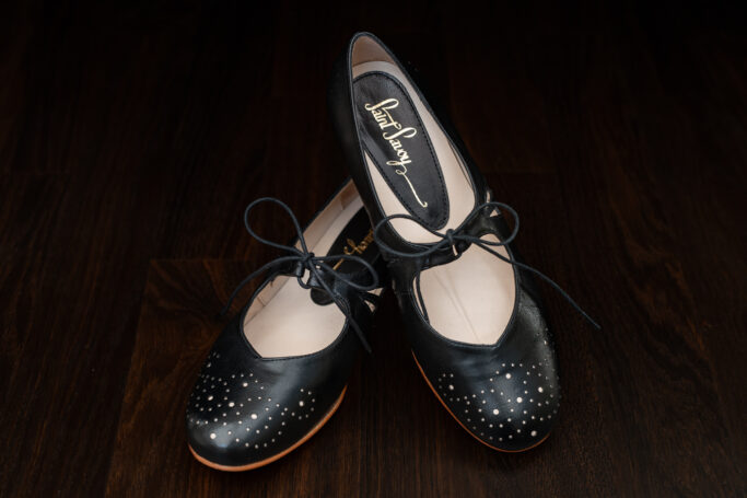 Retro shoes with short heels, soft padded footbed, ethical production, hand made in Europe, Worldwide shipping