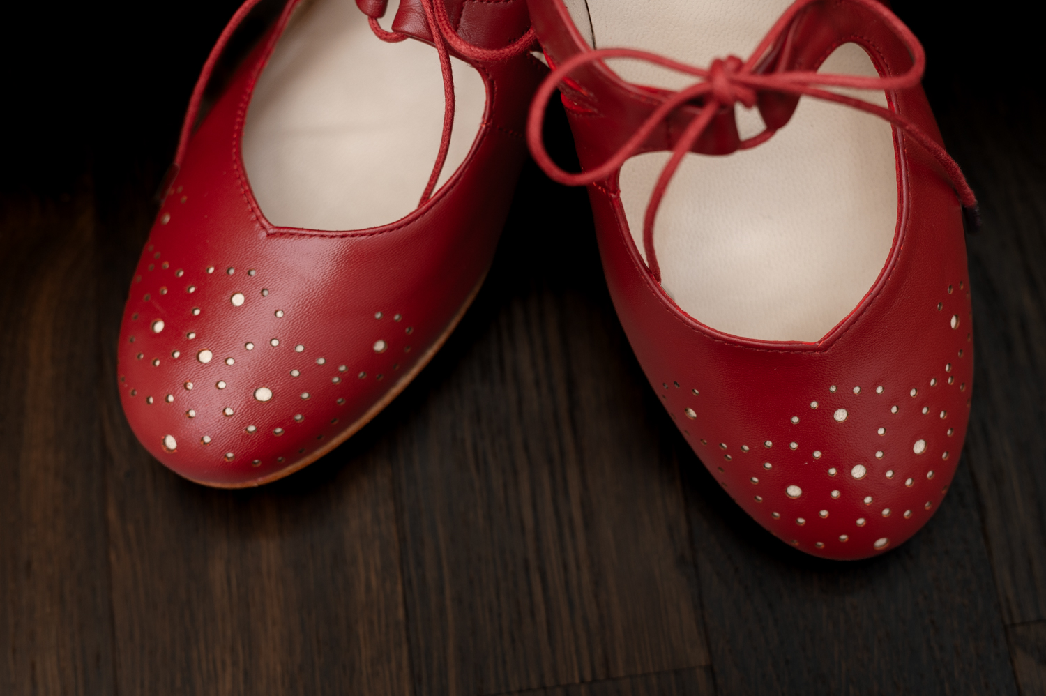 Red, small heel leather shoes, 1920s, 1930s, 1940s Vintage reproduction authentic vintage style ladies shoe, wedding shoe, lindy hop, swing dance, Balboa shoe