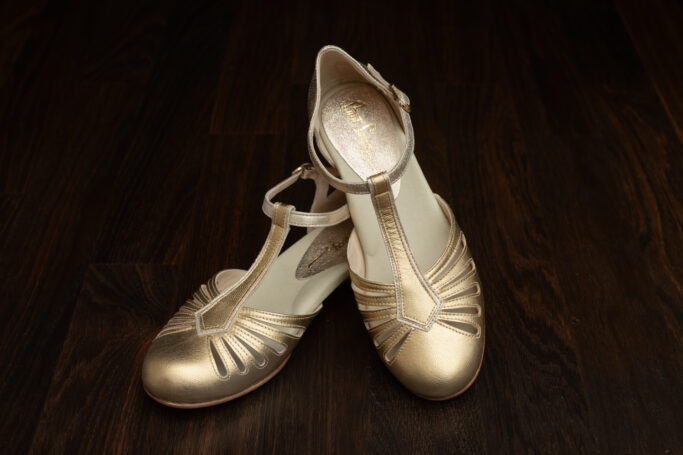 RIVIERA FLAT Gold
